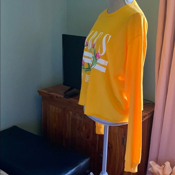 POPULAR GIRL LONG-SLEEVE CROP TOP - Picture 3 of 4